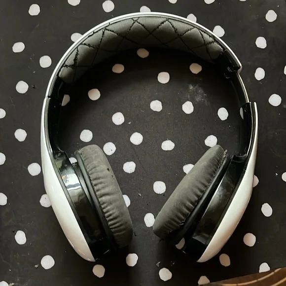 Soul by Ludacris Signed Box (authentic) Headphones